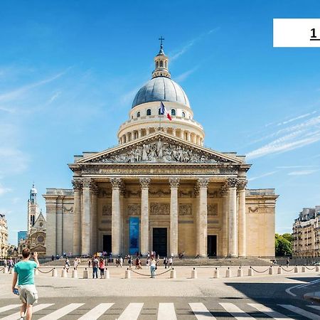 Apartamento Petite Maison Avec Cour Dans Les Beaux Quartiers-Vous Faites Le Menage- Very Good Prices For T-H-E Location But You Have To Clea-N Th-E Flat París Exterior foto