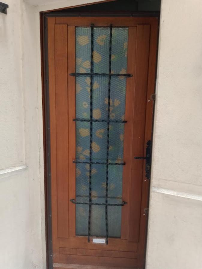 Apartamento Petite Maison Avec Cour Dans Les Beaux Quartiers-Vous Faites Le Menage- Very Good Prices For T-H-E Location But You Have To Clea-N Th-E Flat París Exterior foto